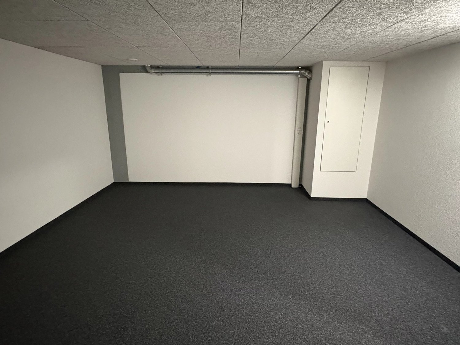 24m² shop