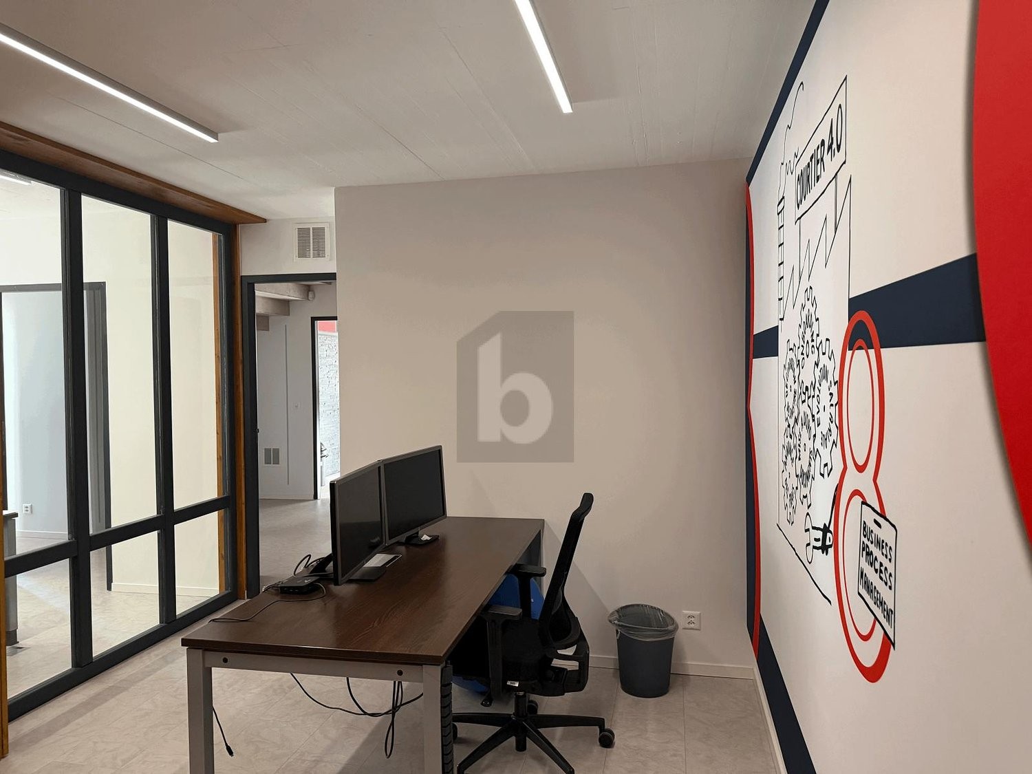 156m² office, photo 2 sur 4