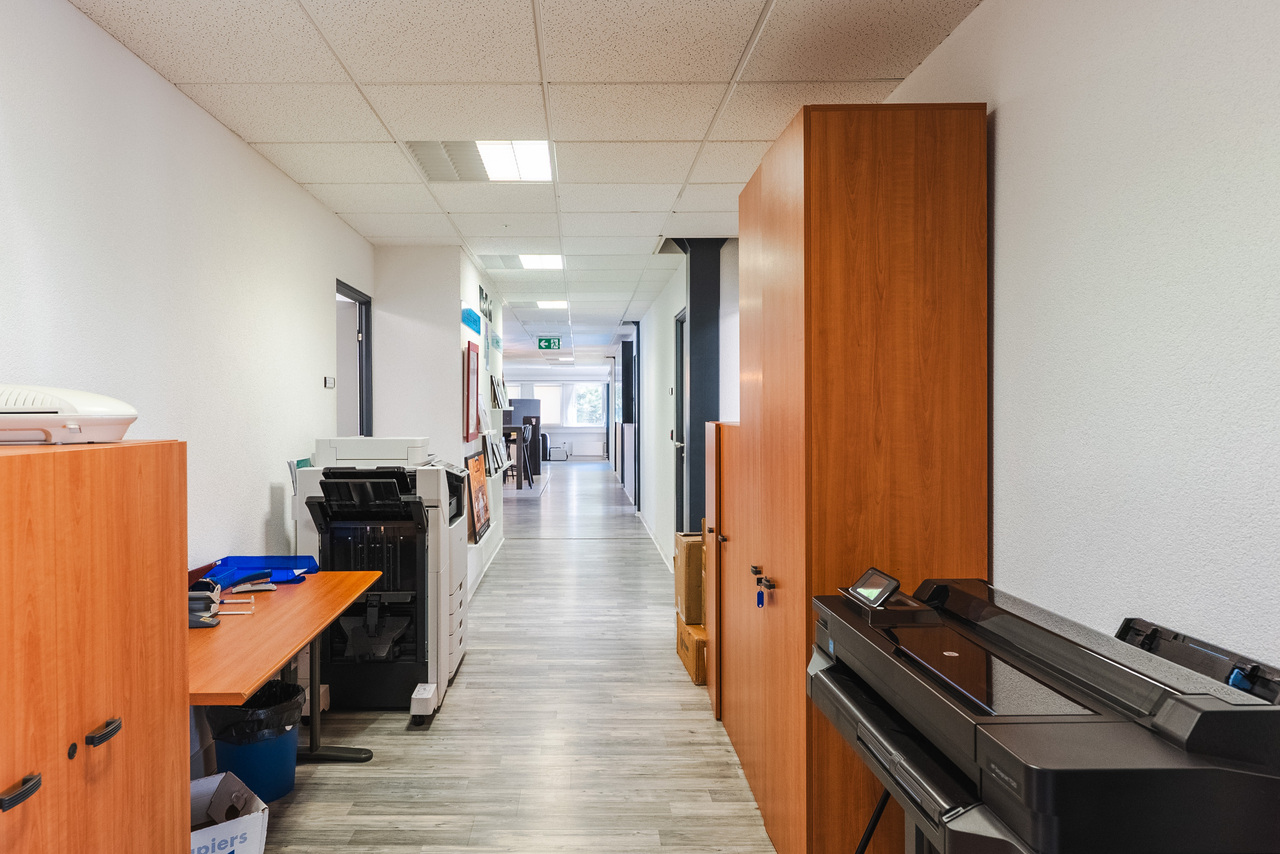 73m² office, photo 6 sur 10