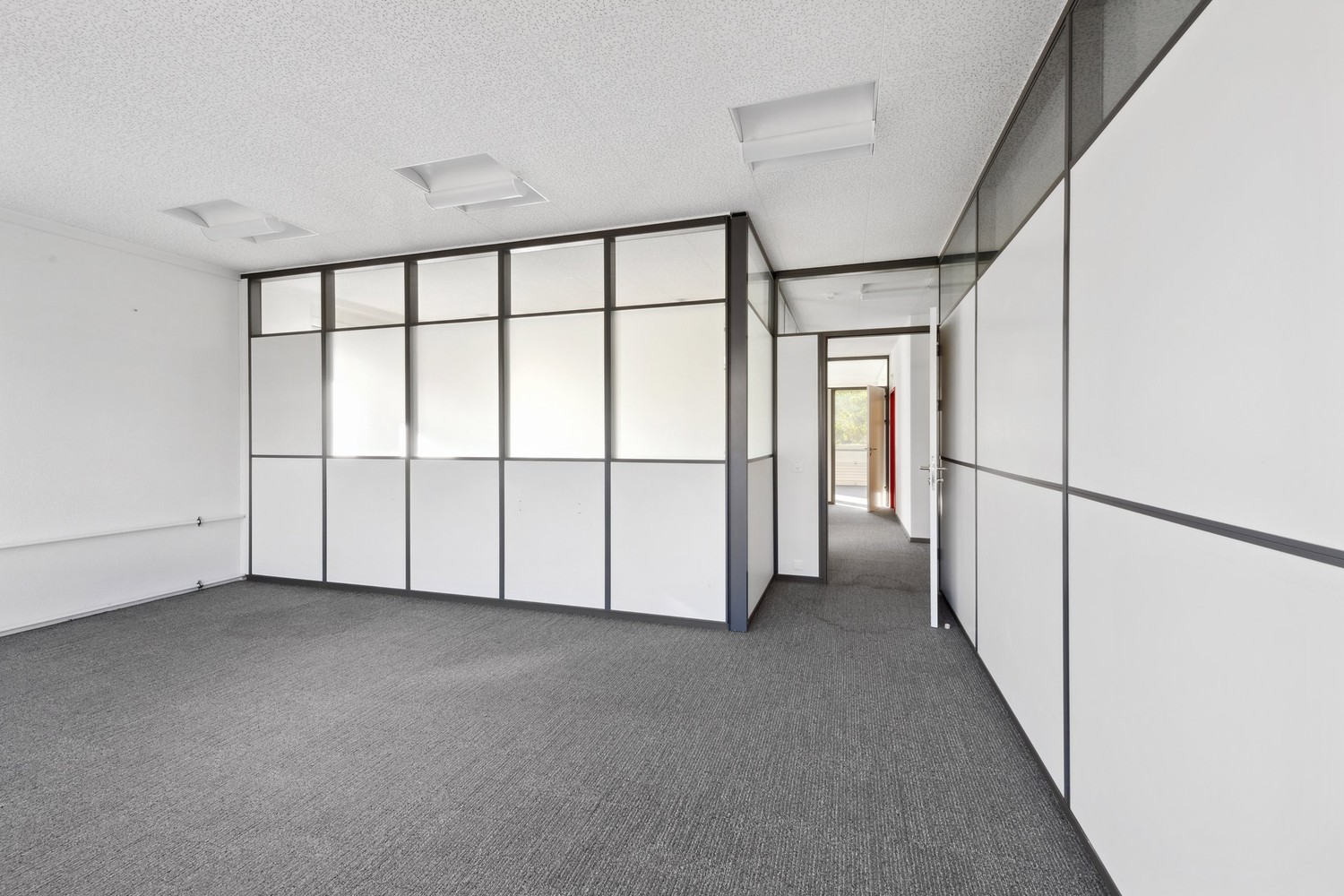 Bureau de 167m², photo 1 sur 10