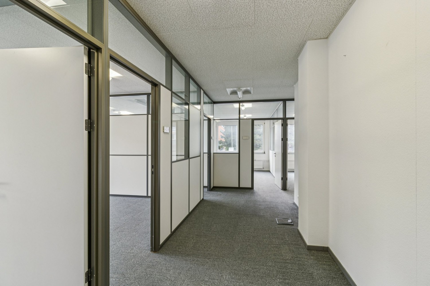 Bureau de 167m², photo 6 sur 10