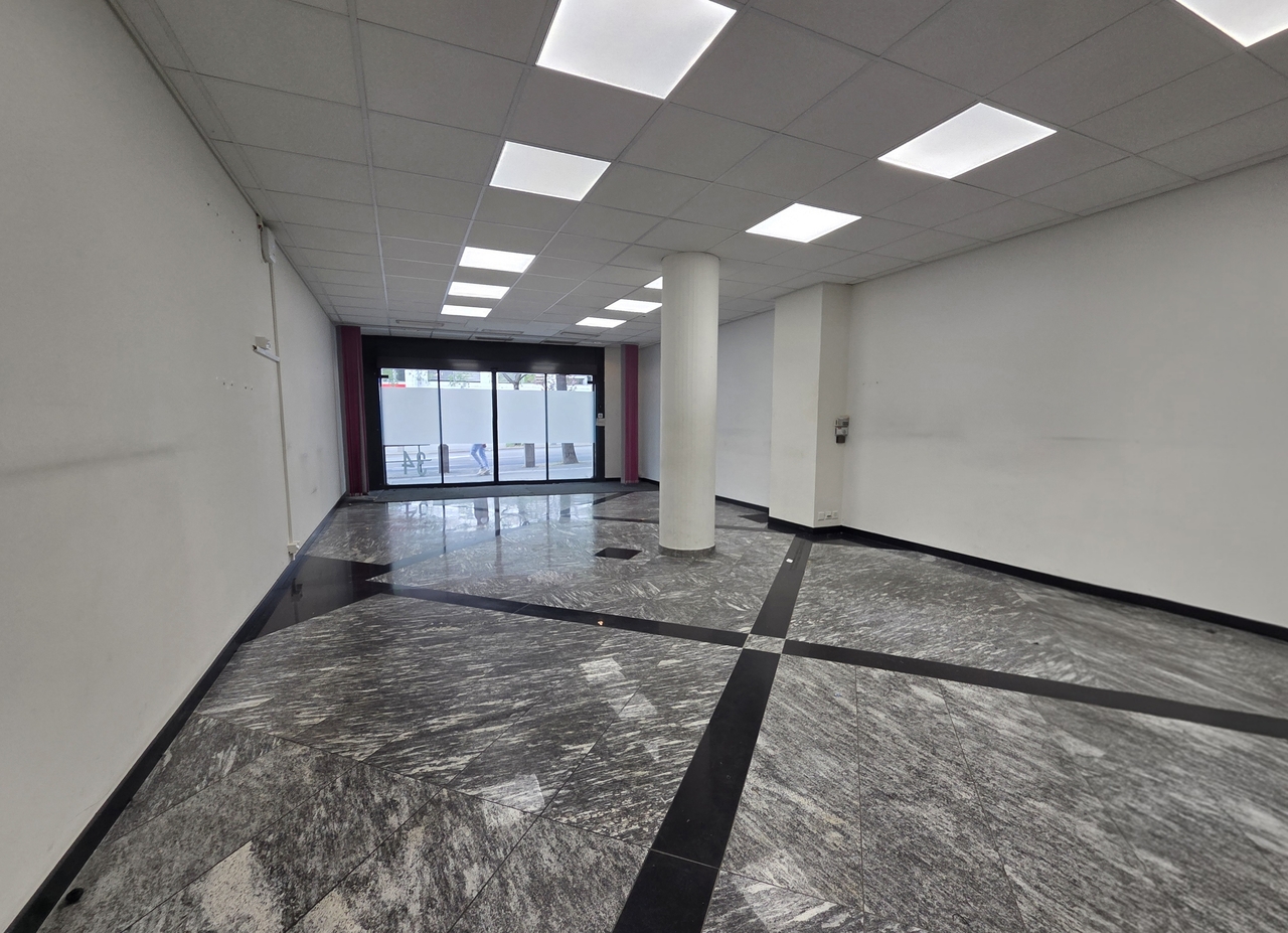53m² office