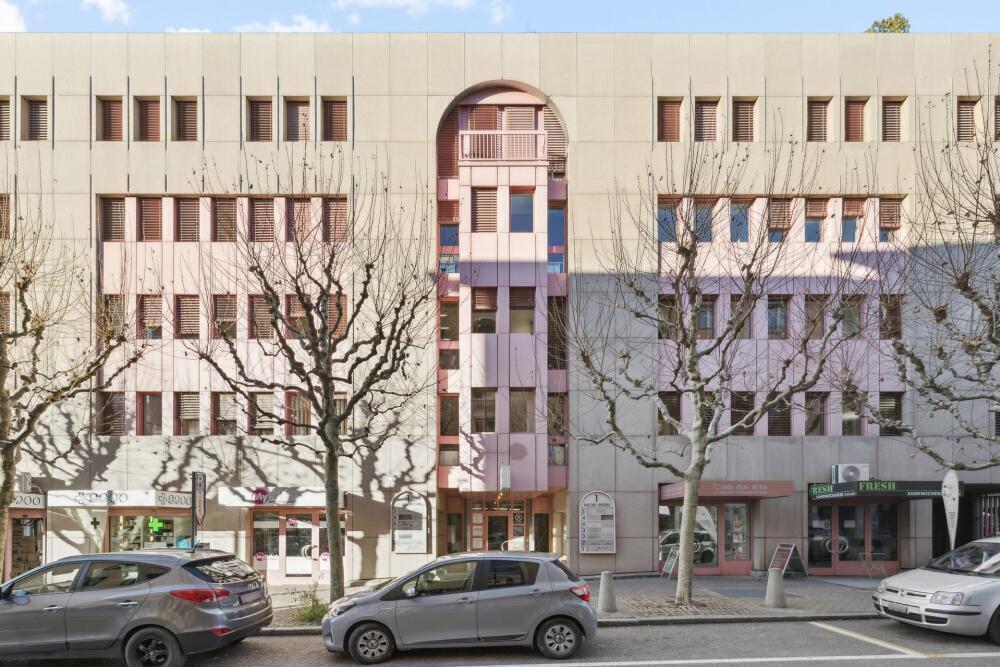 53m² office