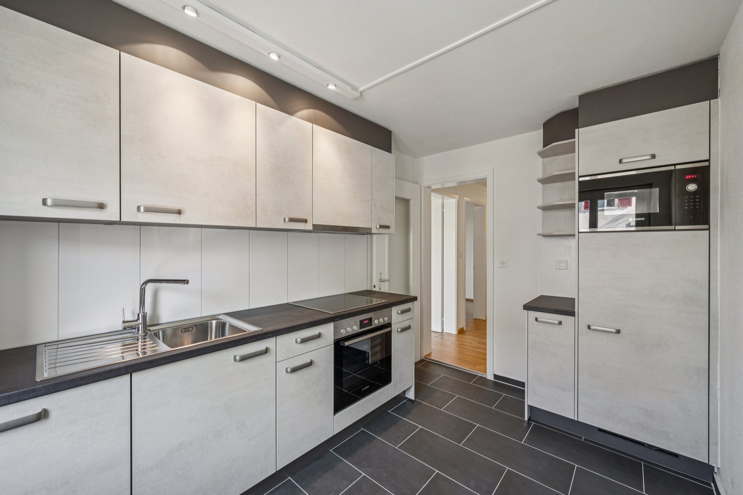 Appartement de 4 pièces, photo 2 sur 8