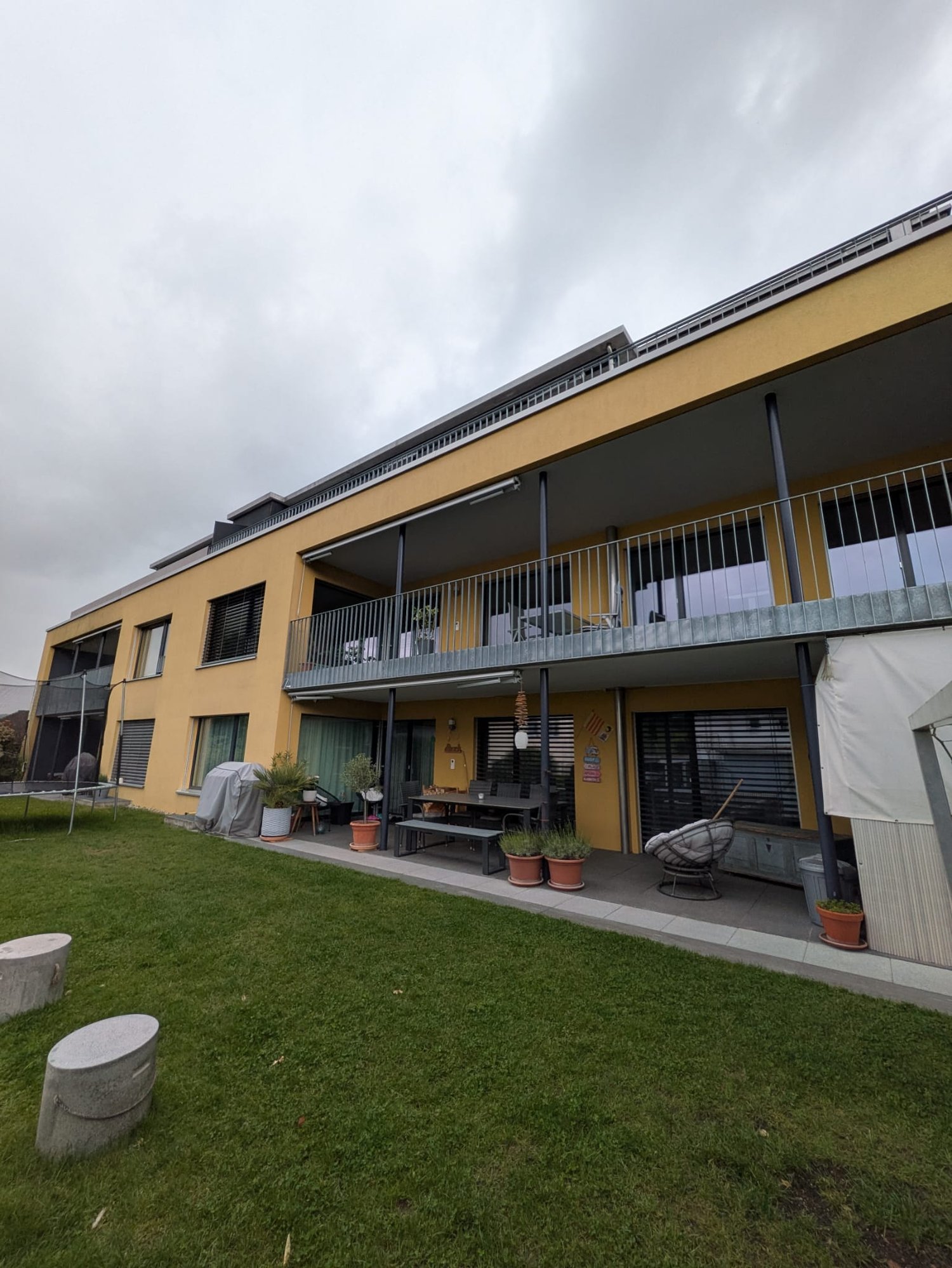 Place disponible, photo 2 sur 2