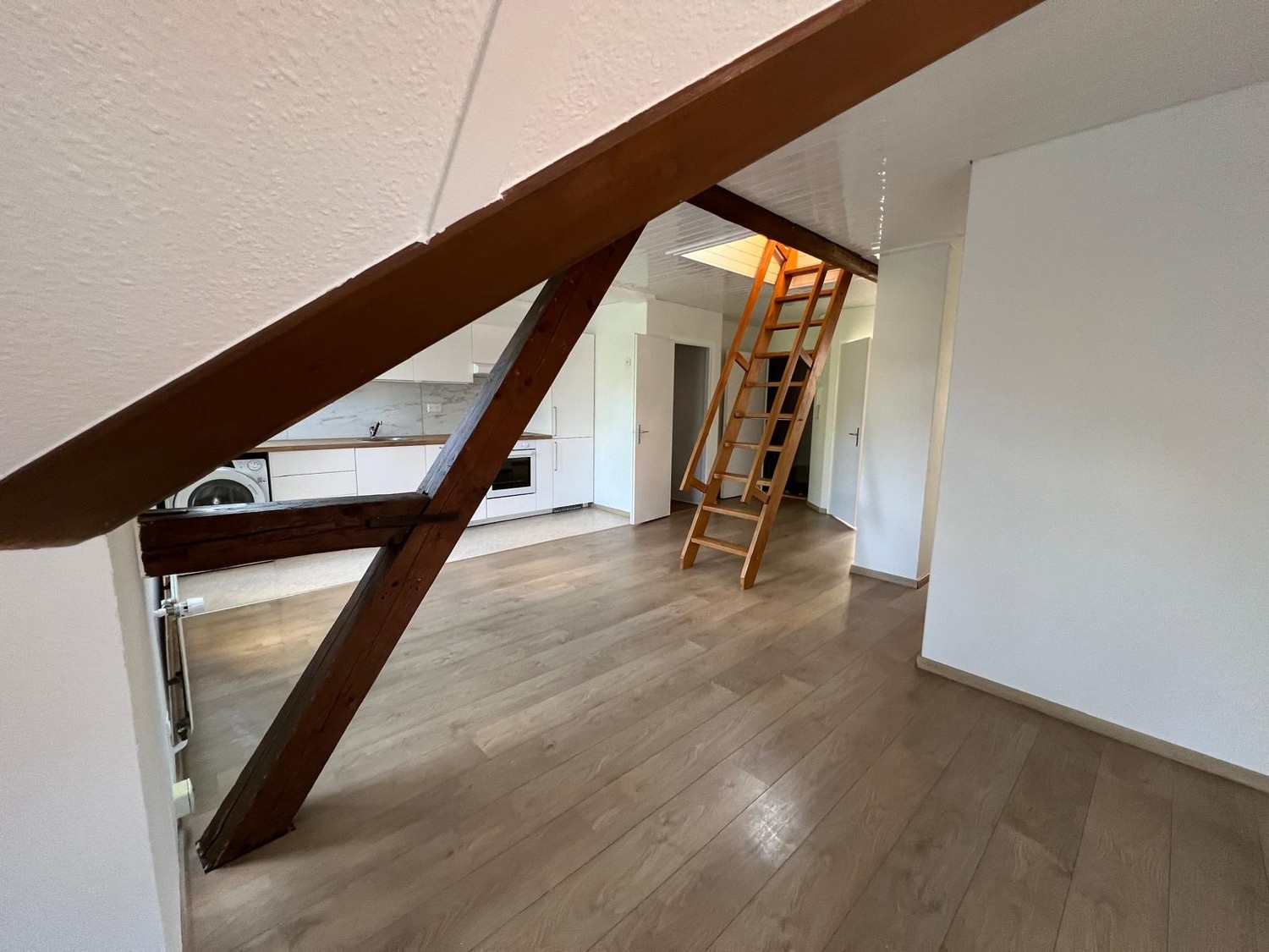 Appartement de 4 pièces, photo 3 sur 8