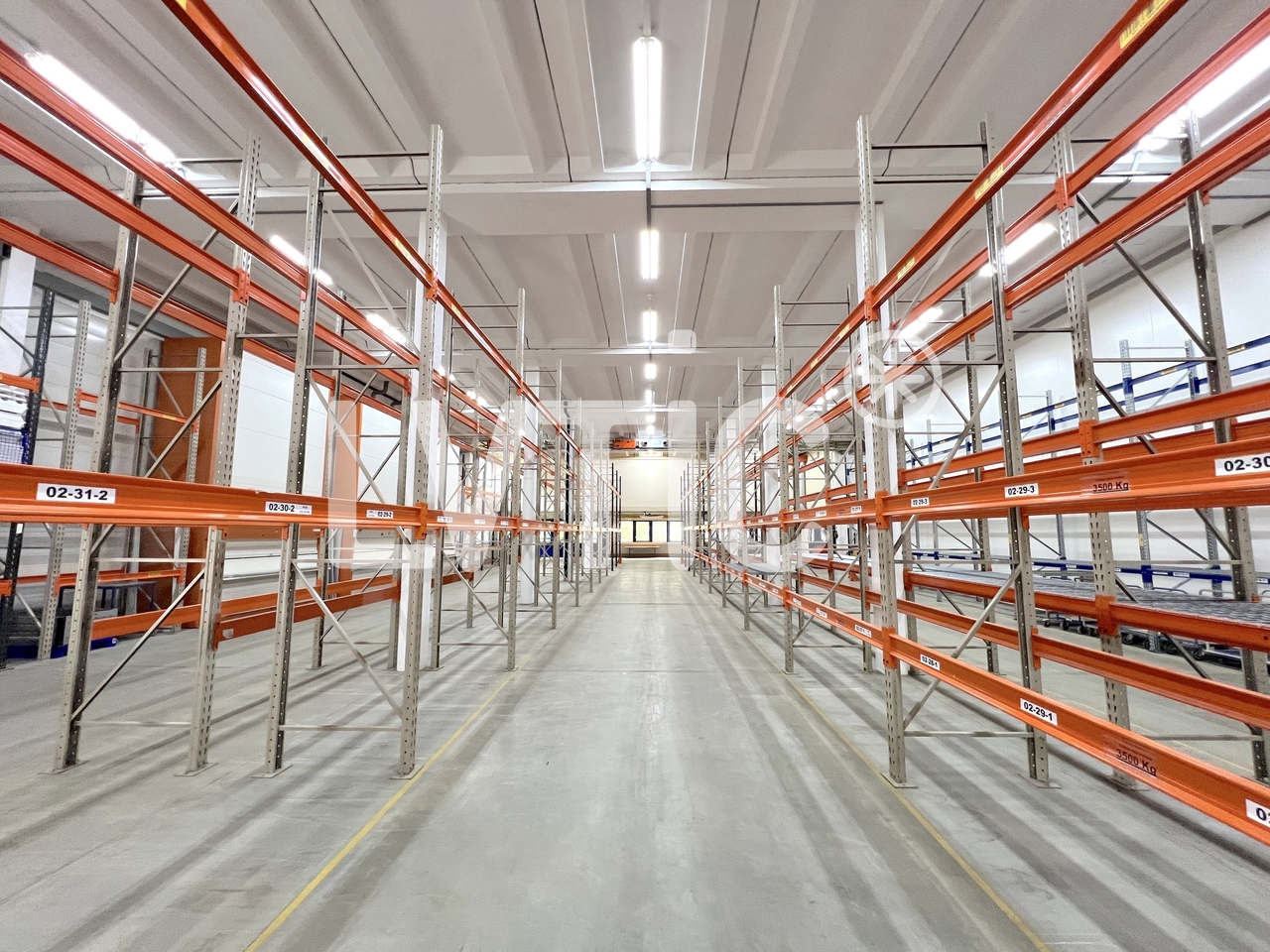 5485m² industrial object, photo 1 sur 10