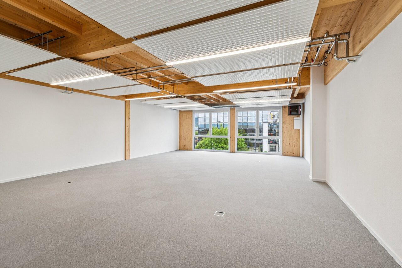 84m² office, photo 1 sur 10