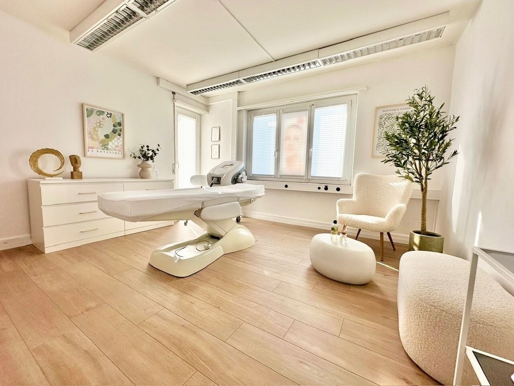 bureau de 16m², photo 2 sur 4