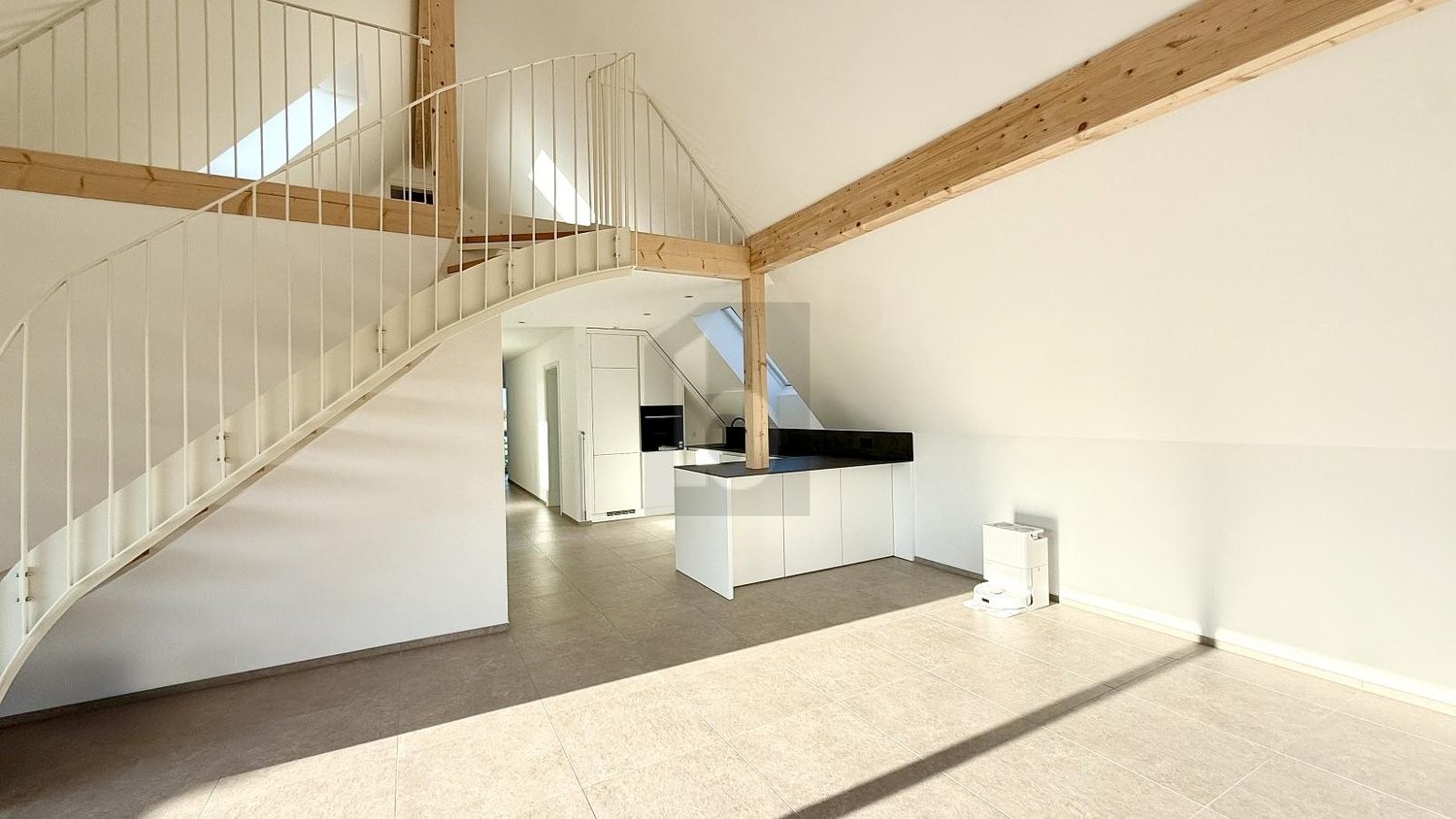 Appartement de 3 ½ pièces sous les combles, photo 1 sur 4