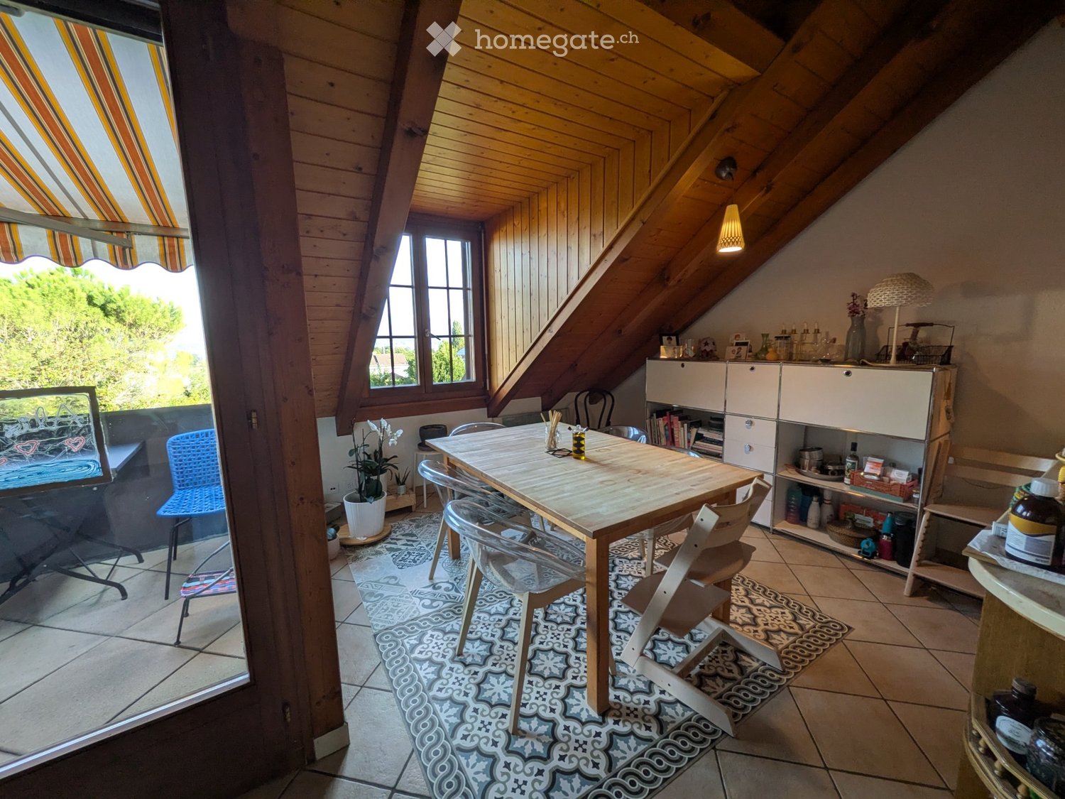 6 rooms apartment