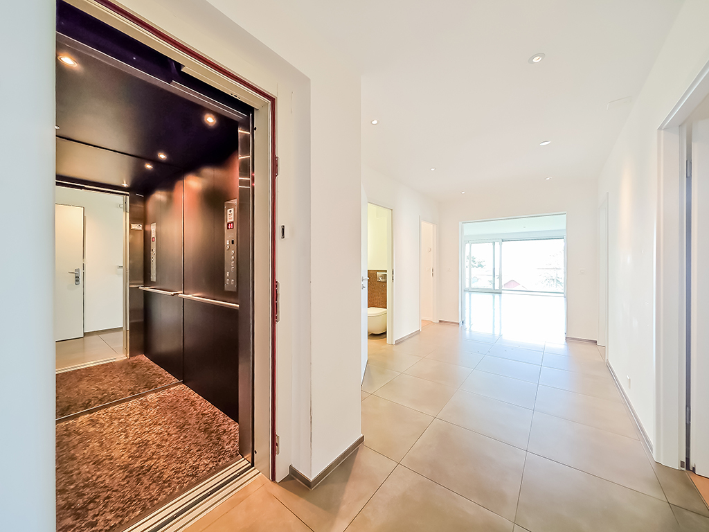 7 ½ rooms apartment, photo 4 sur 10