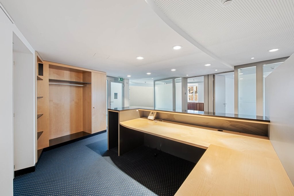 217m² de bureaux, photo 6 sur 9