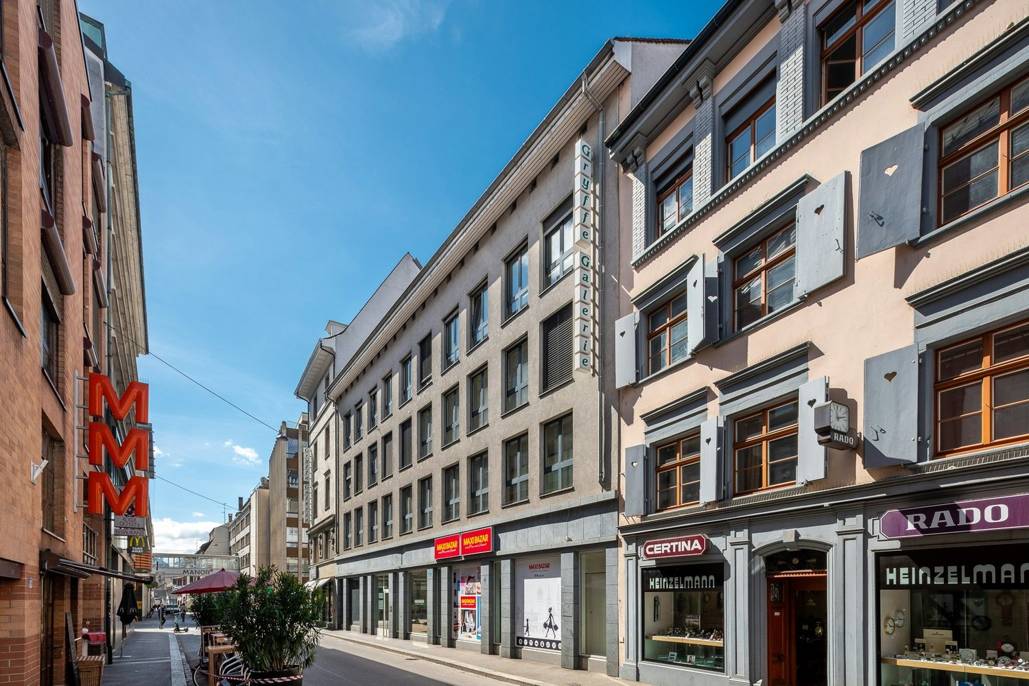93m² commercial, photo 2 sur 3