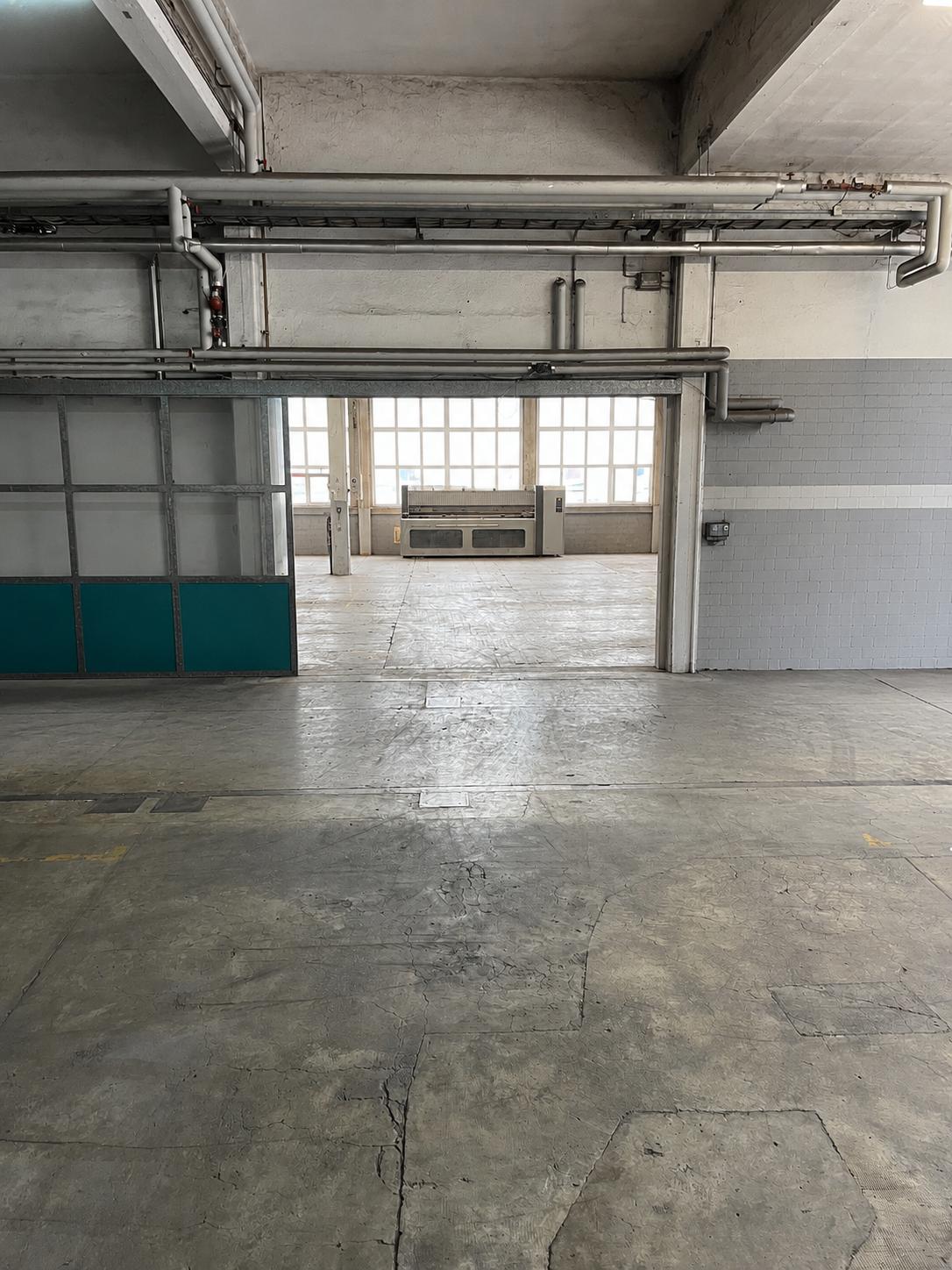 760m² commercial, photo 6 sur 10