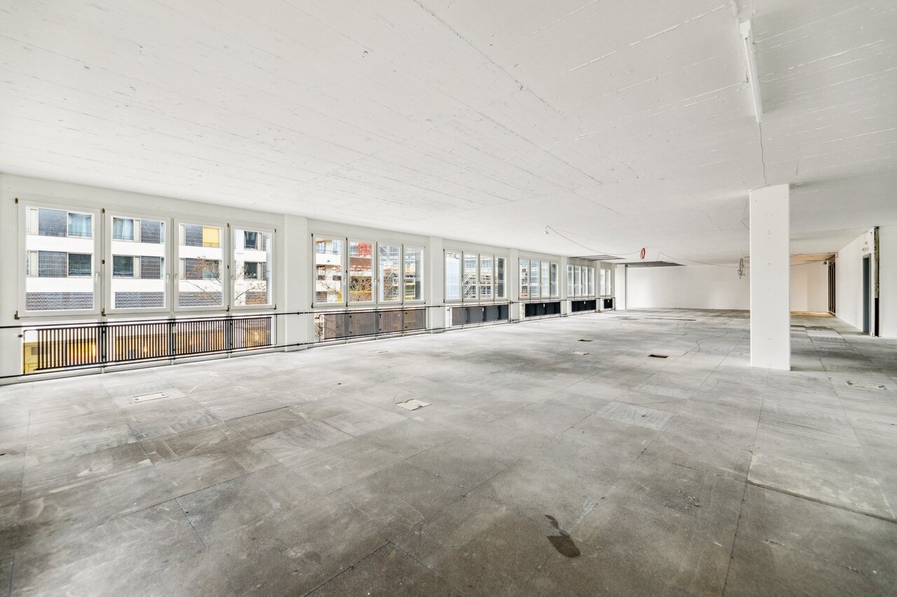 340m² bureau