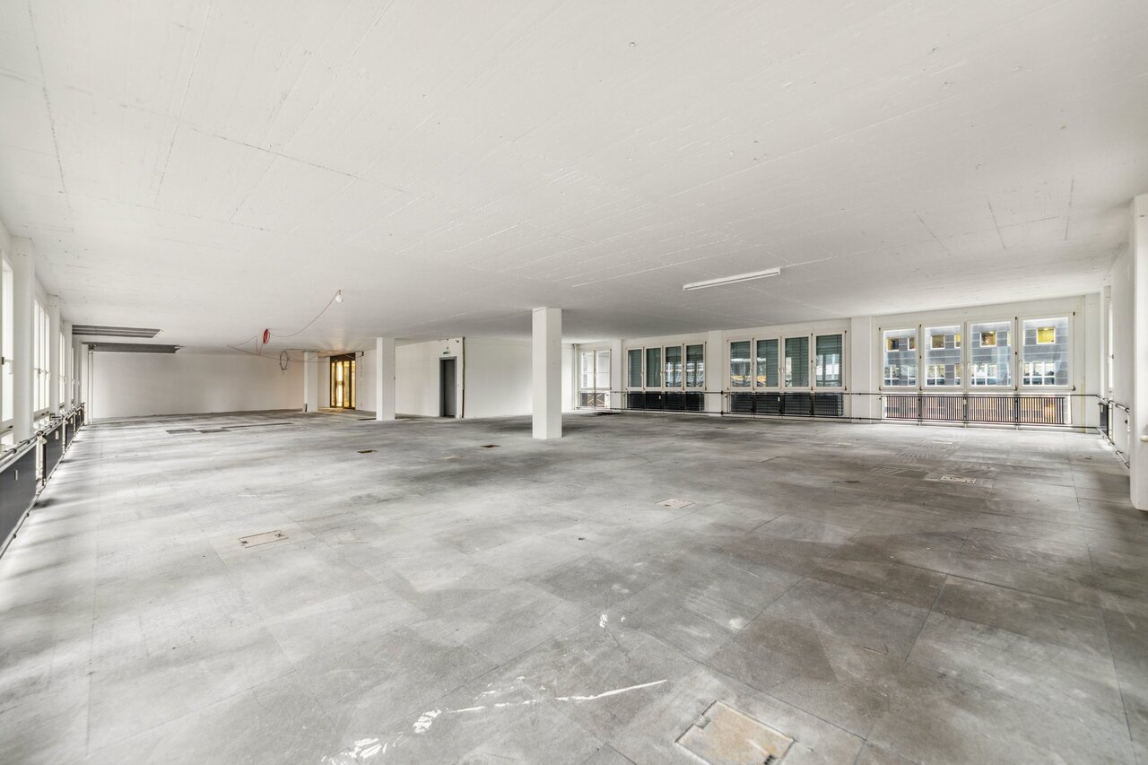 340m² bureau