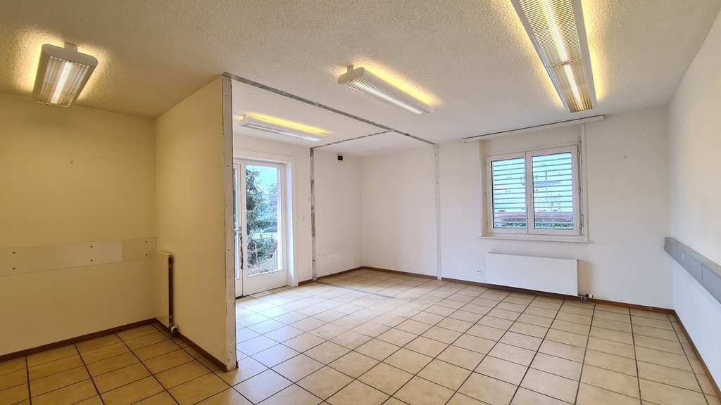 224m² office