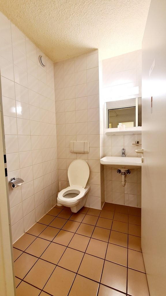 224m² office
