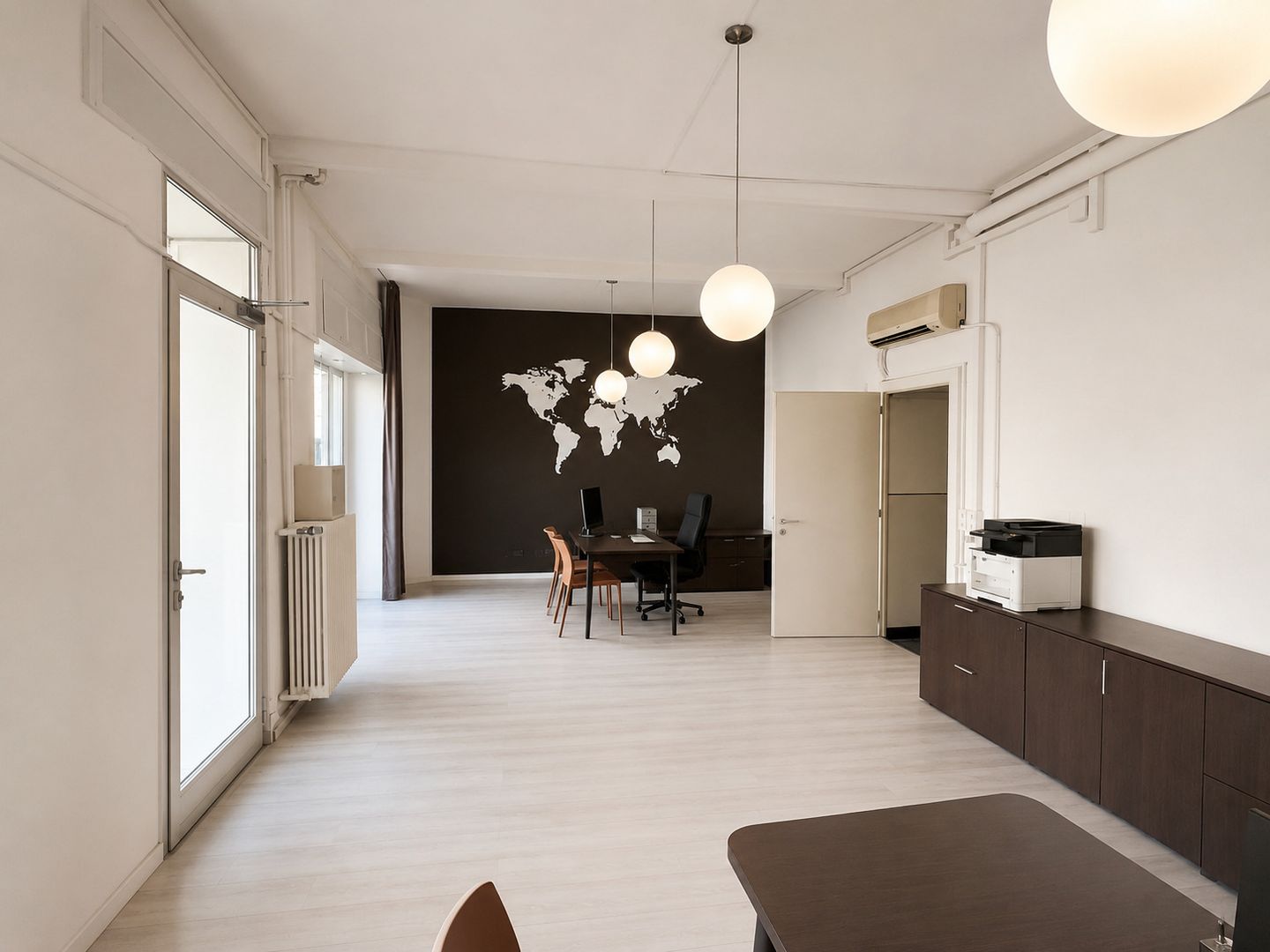 70m² commercial, photo 3 sur 7