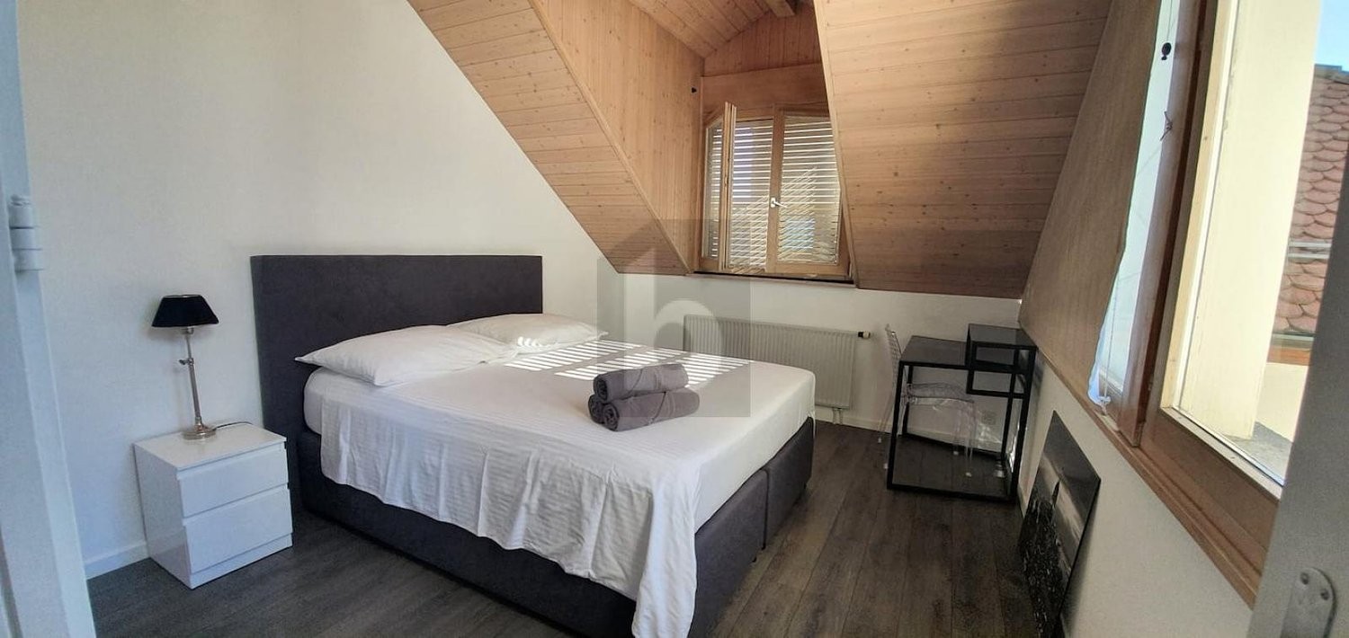 4 rooms attic flat