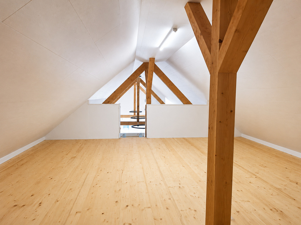 Appartement en attique de 5 pièces