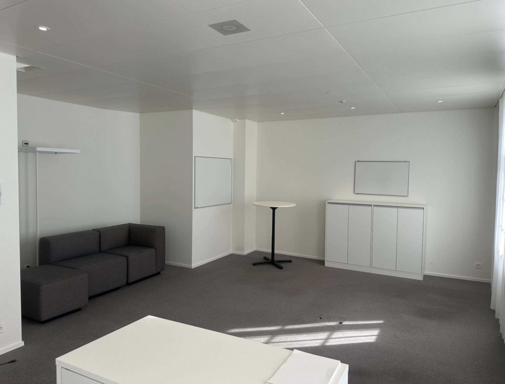 72m² bureau, photo 3 sur 4