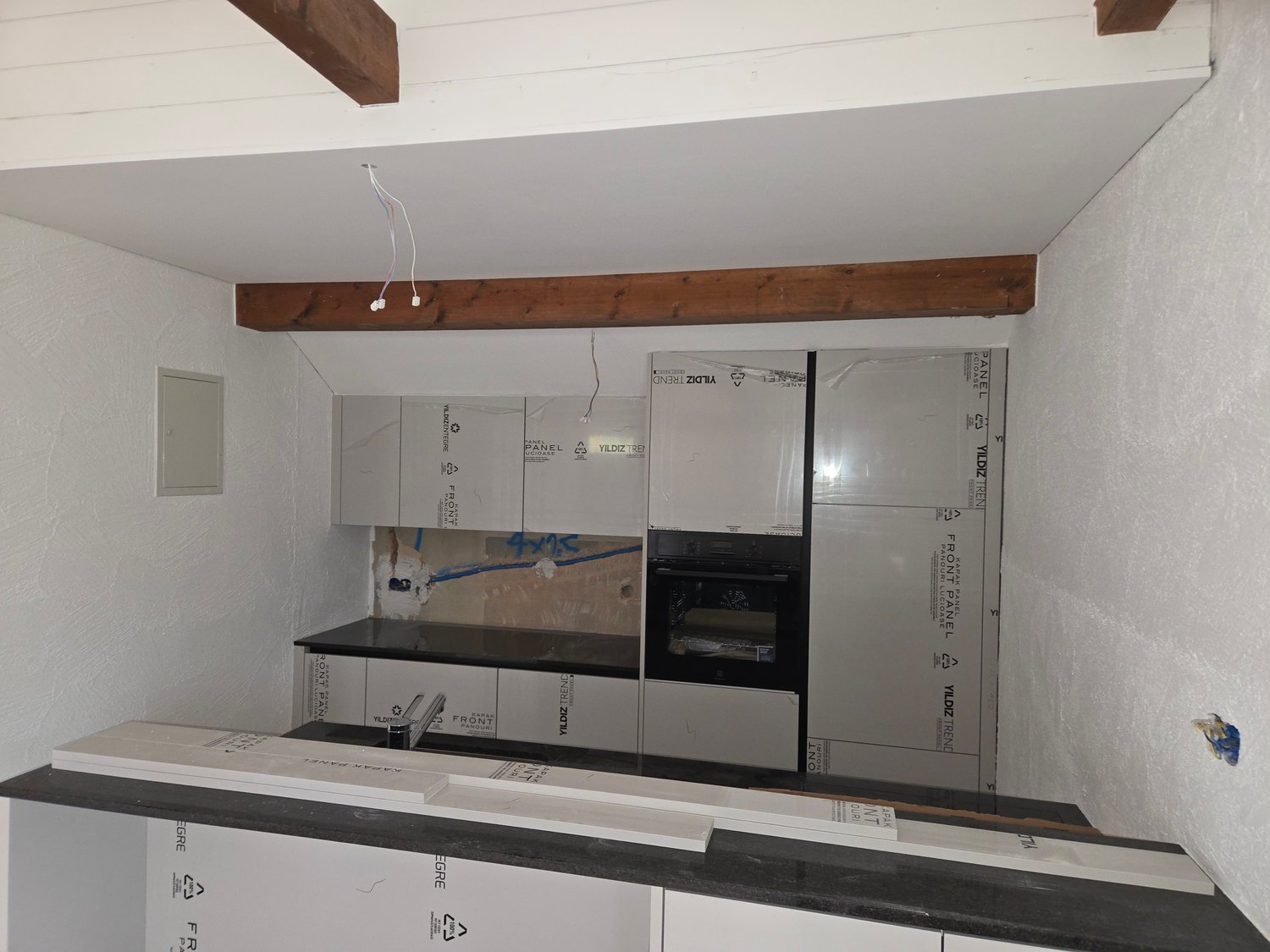 Appartement en attique de 2 ½ pièces, photo 2 sur 5