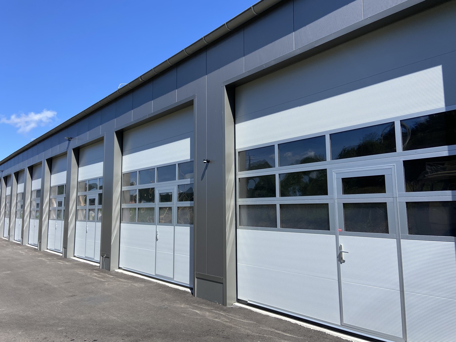 68-68m² commercial, photo 1 sur 3