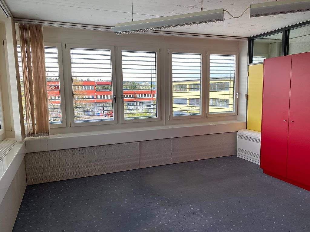 144m² commercial, photo 4 sur 5