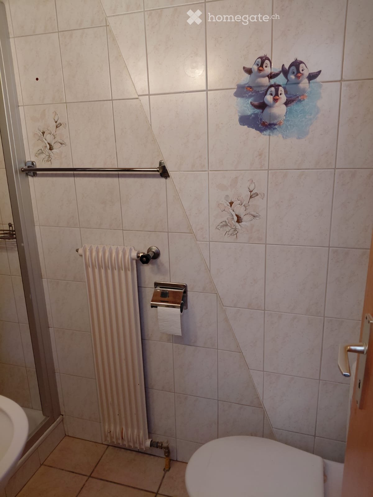 Appartement de 2 ½ pièces

Situé au 3ème étage
Cheminée de salon
Cuisine agencée
Cave et grenier
Poutres apparentes
Proche de la gare, de la Migros, Denner et Coop