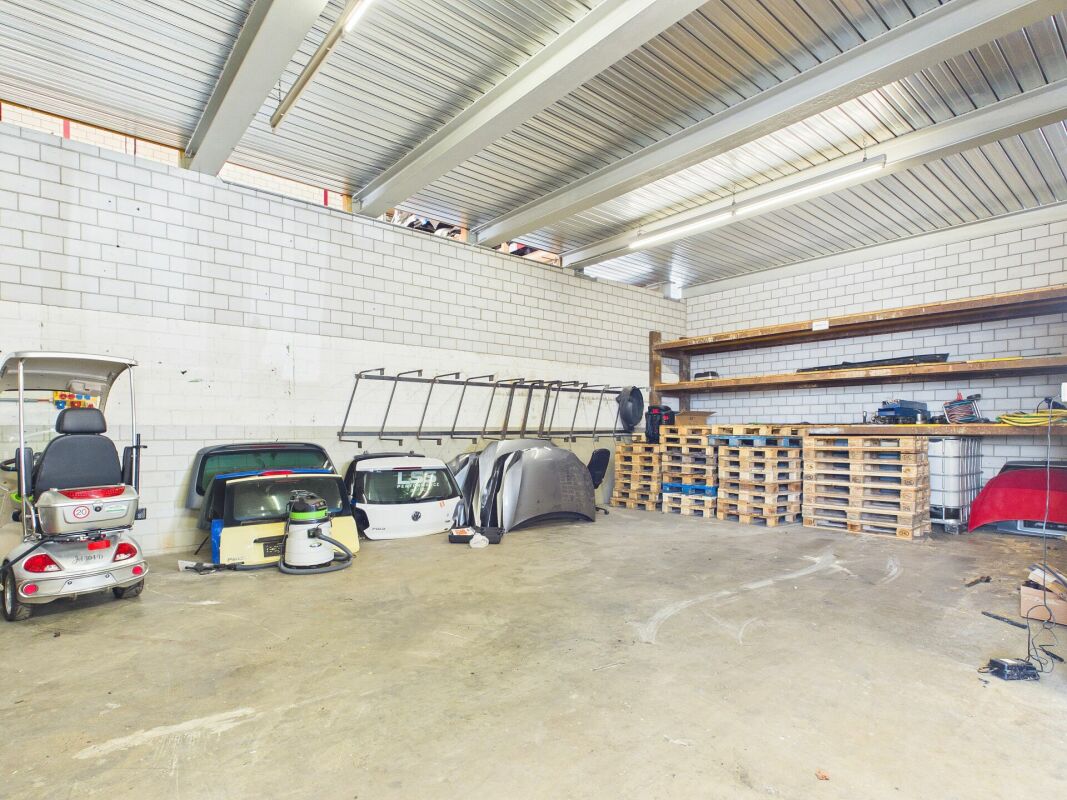 Atelier de 350m², photo 9 sur 9