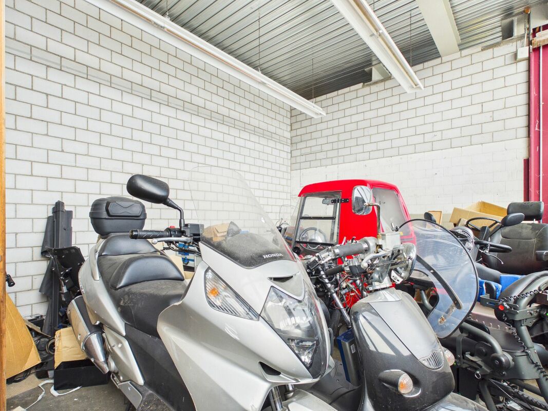 Atelier de 350m², photo 5 sur 9