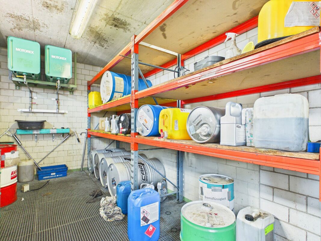 Atelier de 350m², photo 8 sur 9