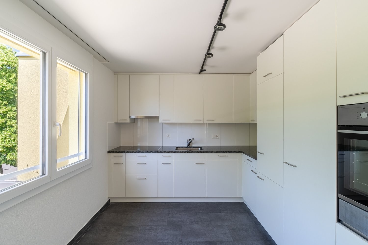 5 rooms attic flat