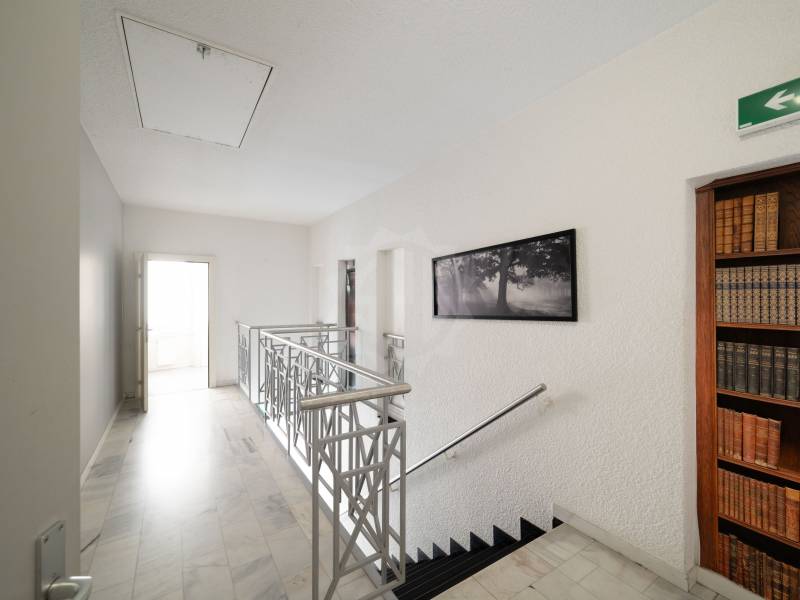 942m² Arkade