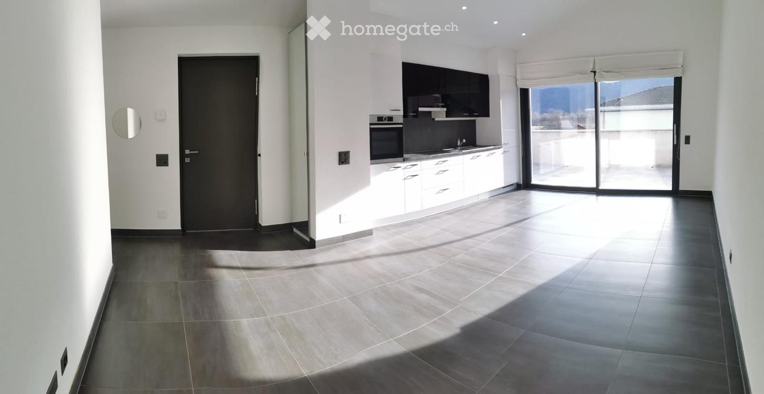 Appartement de 3 ½ pièces

Cherche repreneur pour appartement de 3.5 locaux à Gnosca, dans un quartier calme et ensoleillé. Disponible dès le 1 octobre 2026 ou à convenir.
Loyer mensuel 1'500 chf tout compris, y compris 1 place de parc extérieure.
Lave-linge et sèche-linge dans l'appartement.
Des ar