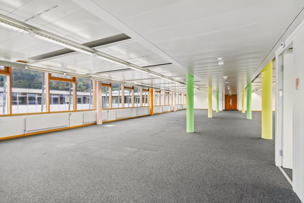 572m² bureau