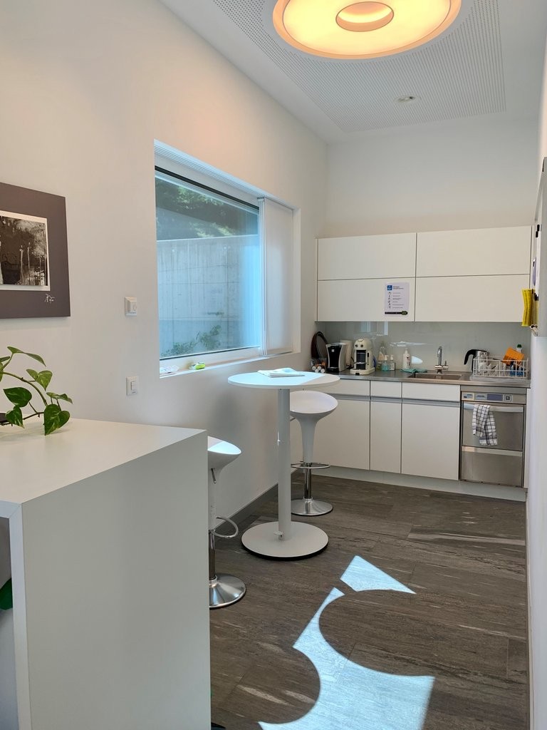 140m² commercial, photo 5 sur 7