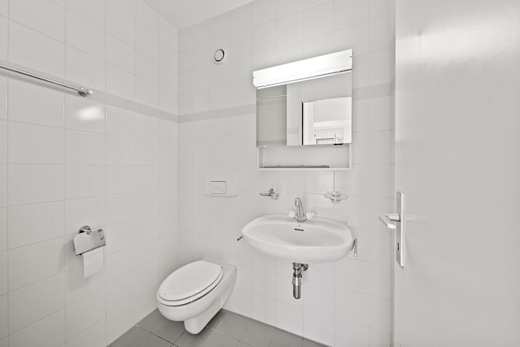 6 rooms apartment