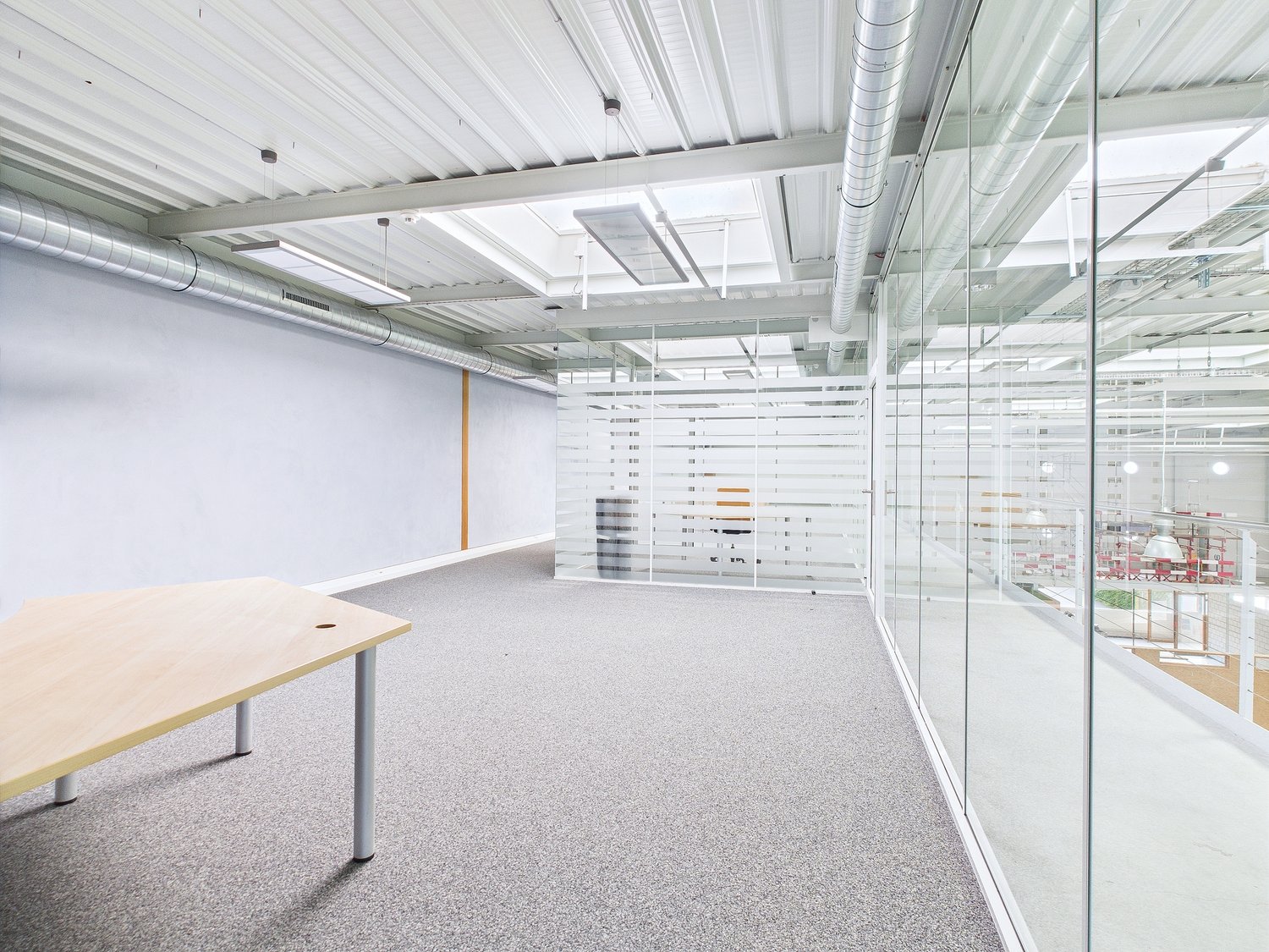 objet industriel de 144m²