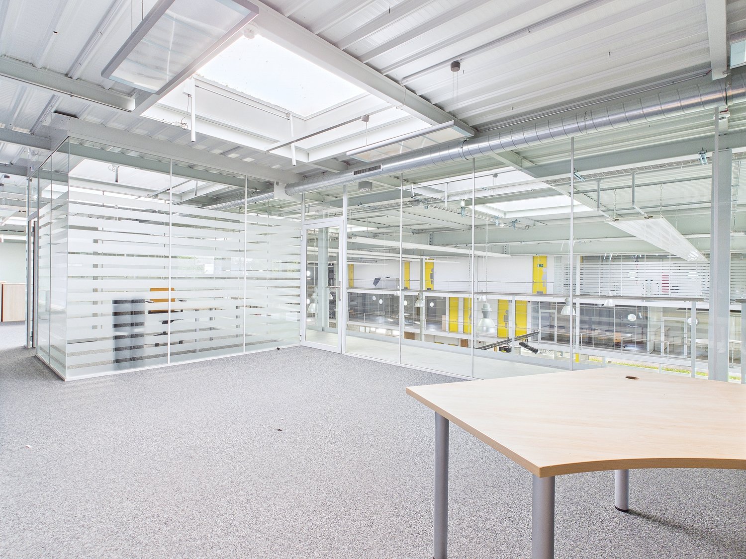 objet industriel de 144m²