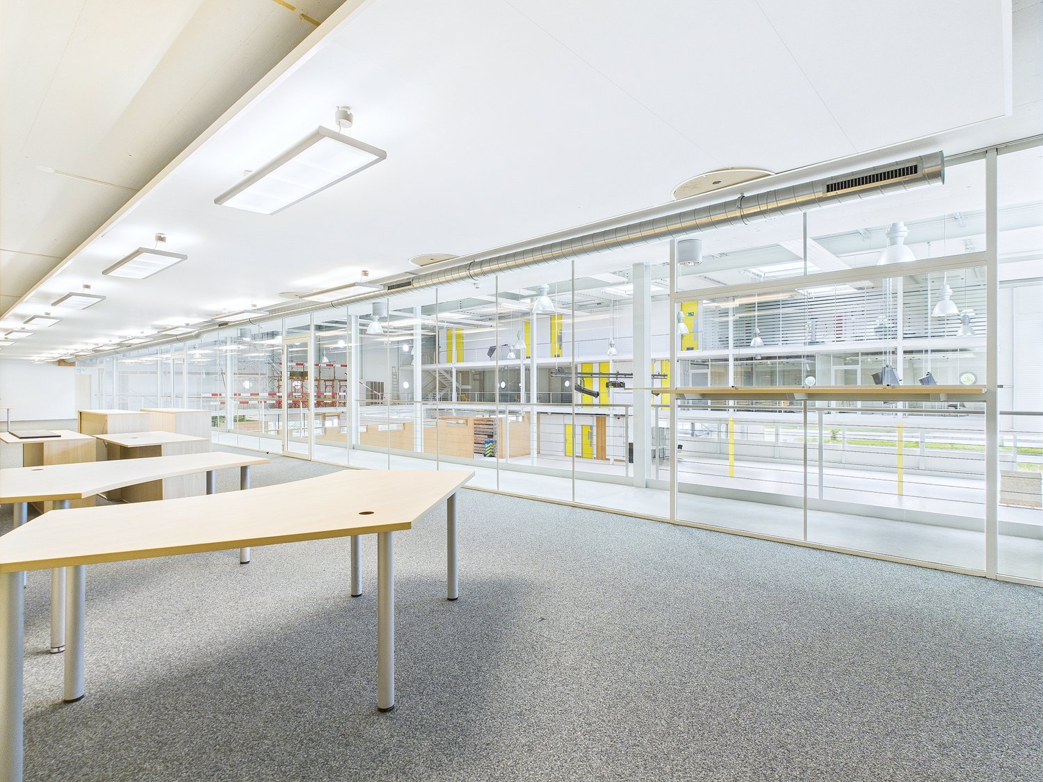 objet industriel de 144m²