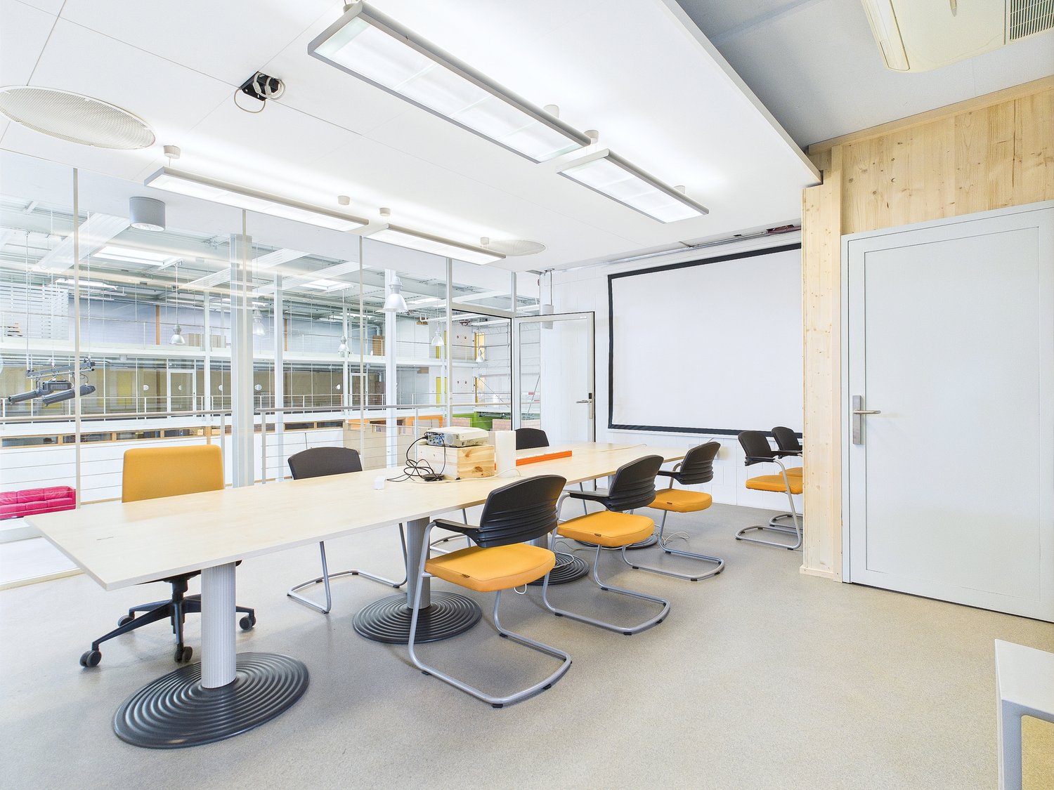 objet industriel de 144m²