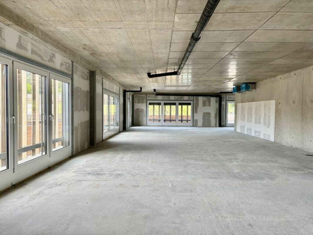 257m² workshop, photo 6 sur 7