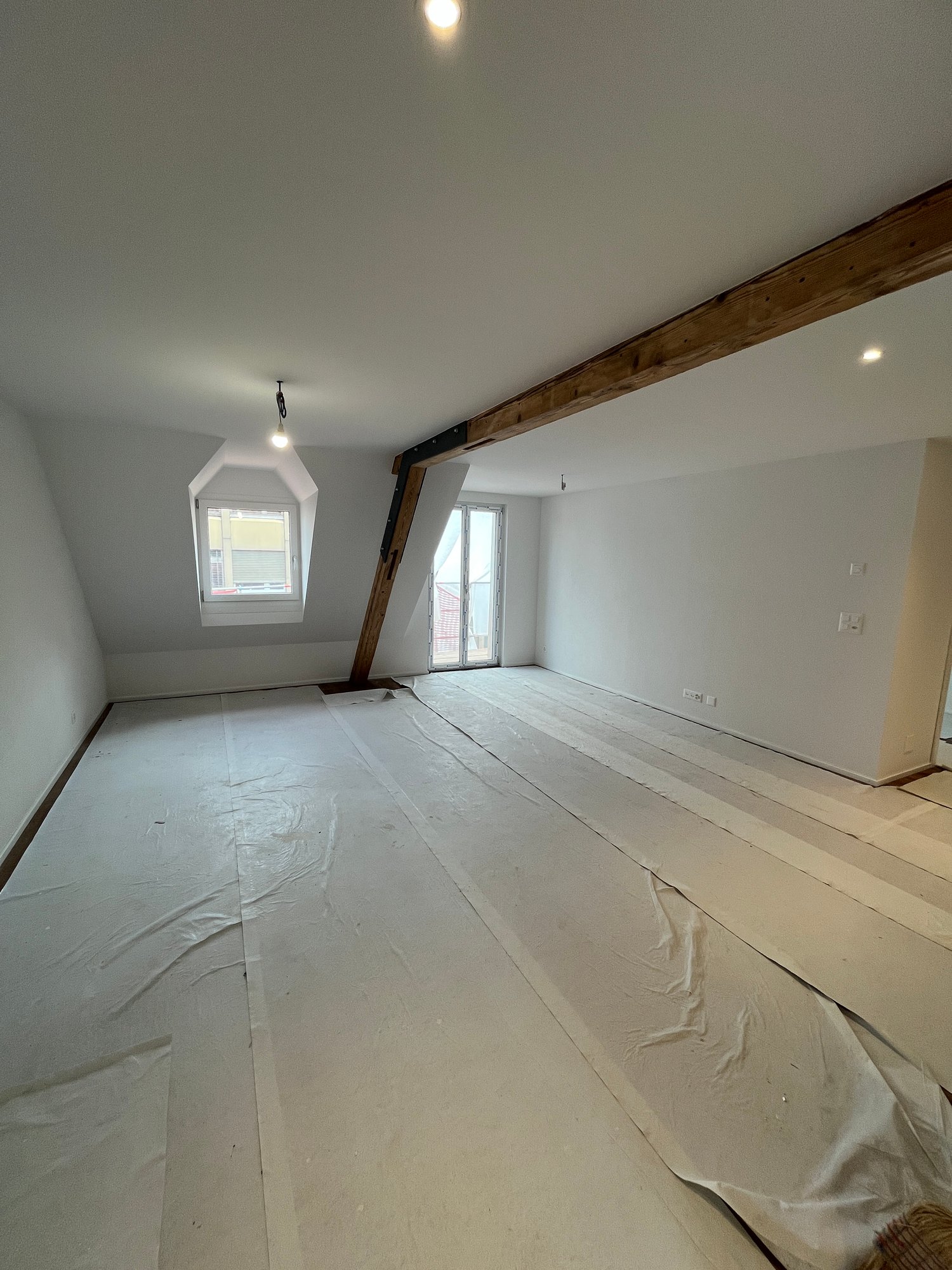 Appartement de 4 pièces sous les combles, photo 4 sur 5