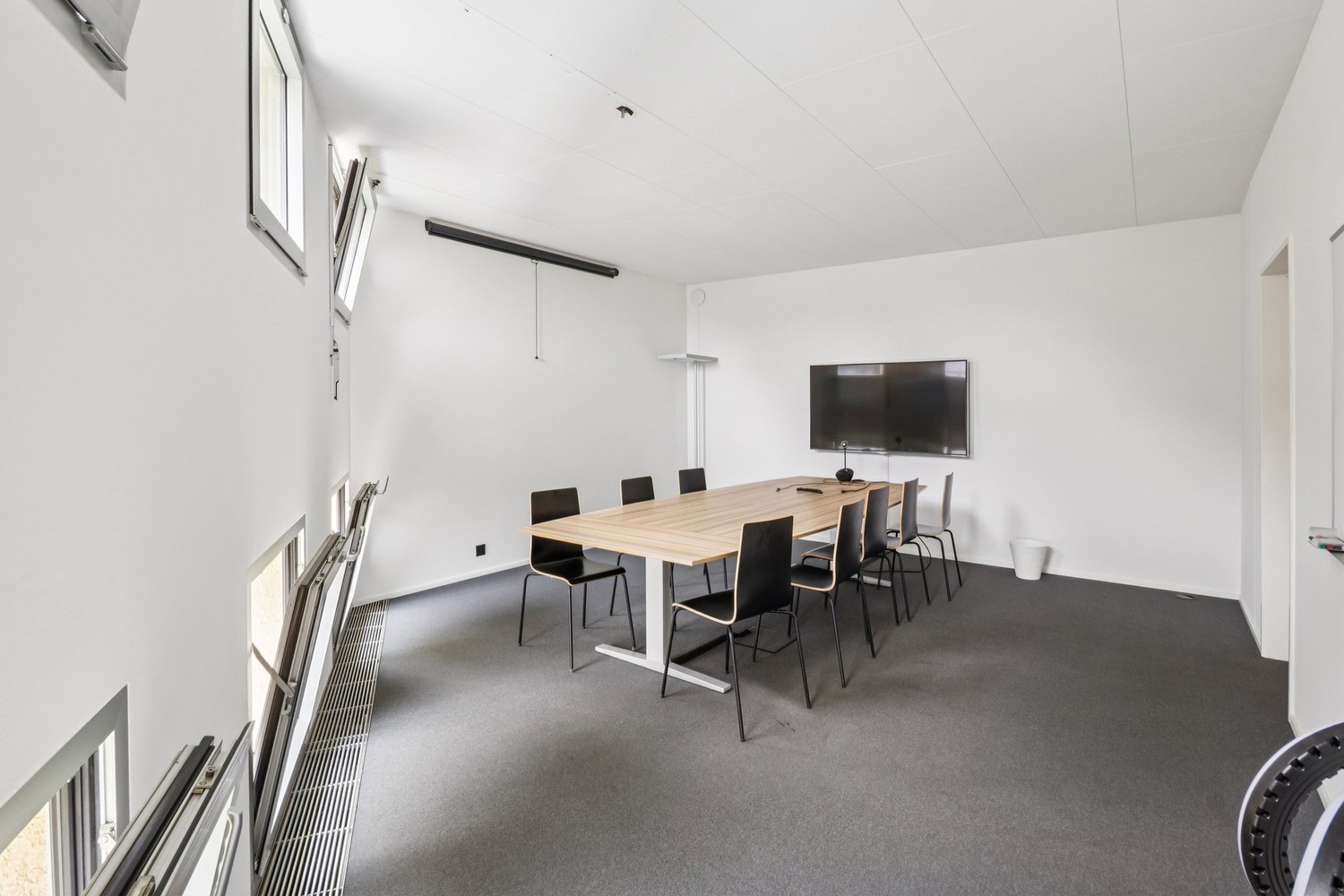 451m² bureau