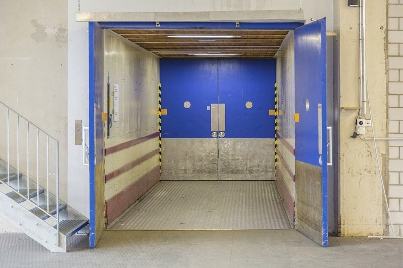 500m² commercial, photo 6 sur 8