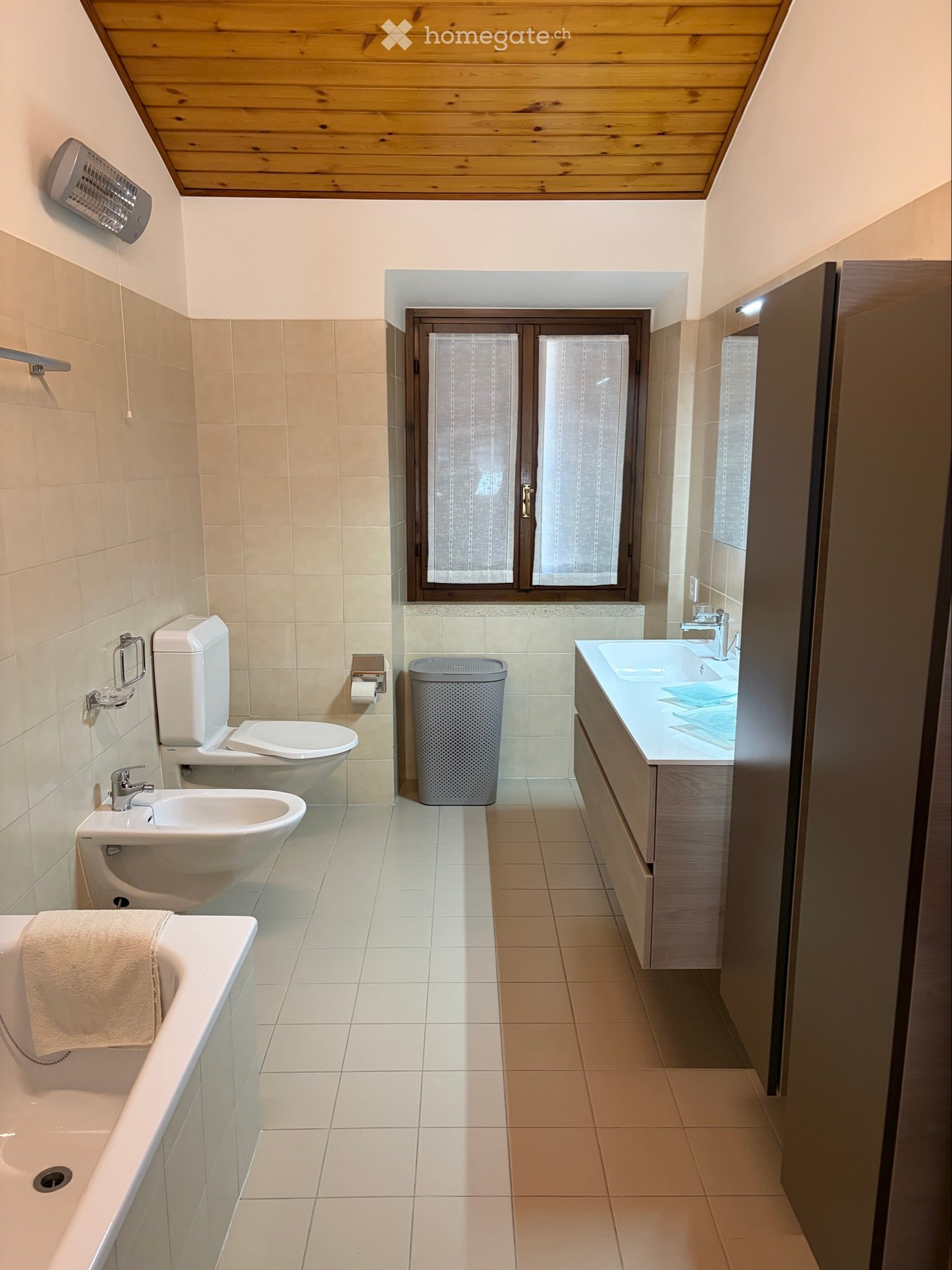 3 pièces meublé à louer, fr 1100 plus 200 de charges, photo 2 sur 5