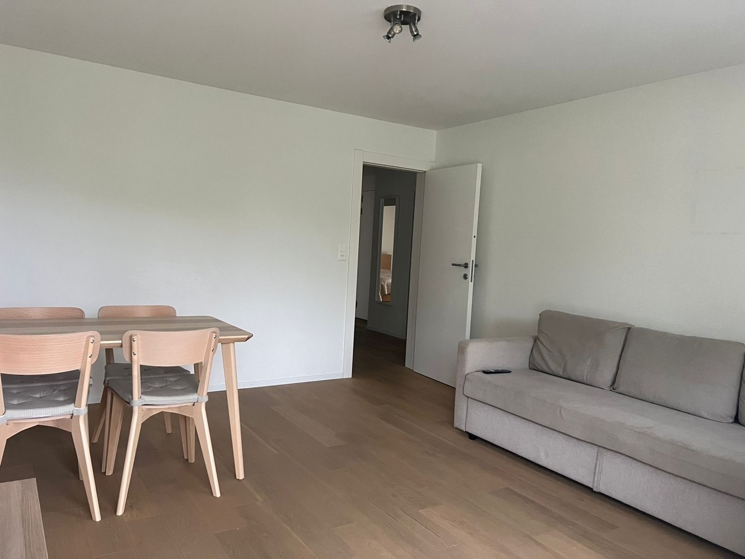 Appartement de 4 pièces, photo 3 sur 8